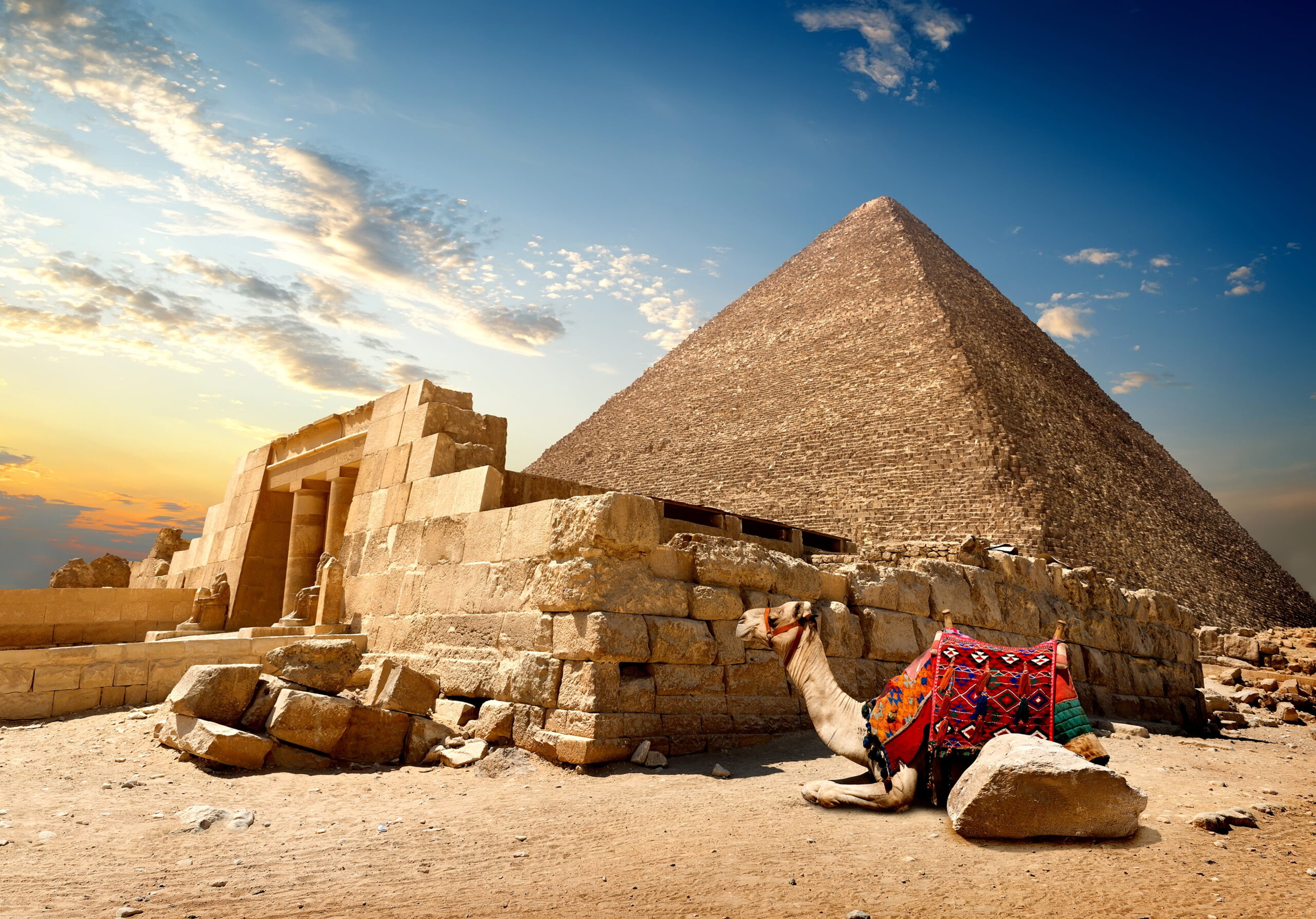 Pyramids of Giza and Sphinx on a day tour from Cairo