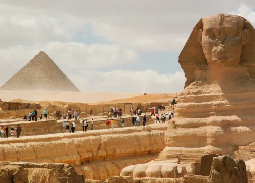 pyramids of giza and sphinx